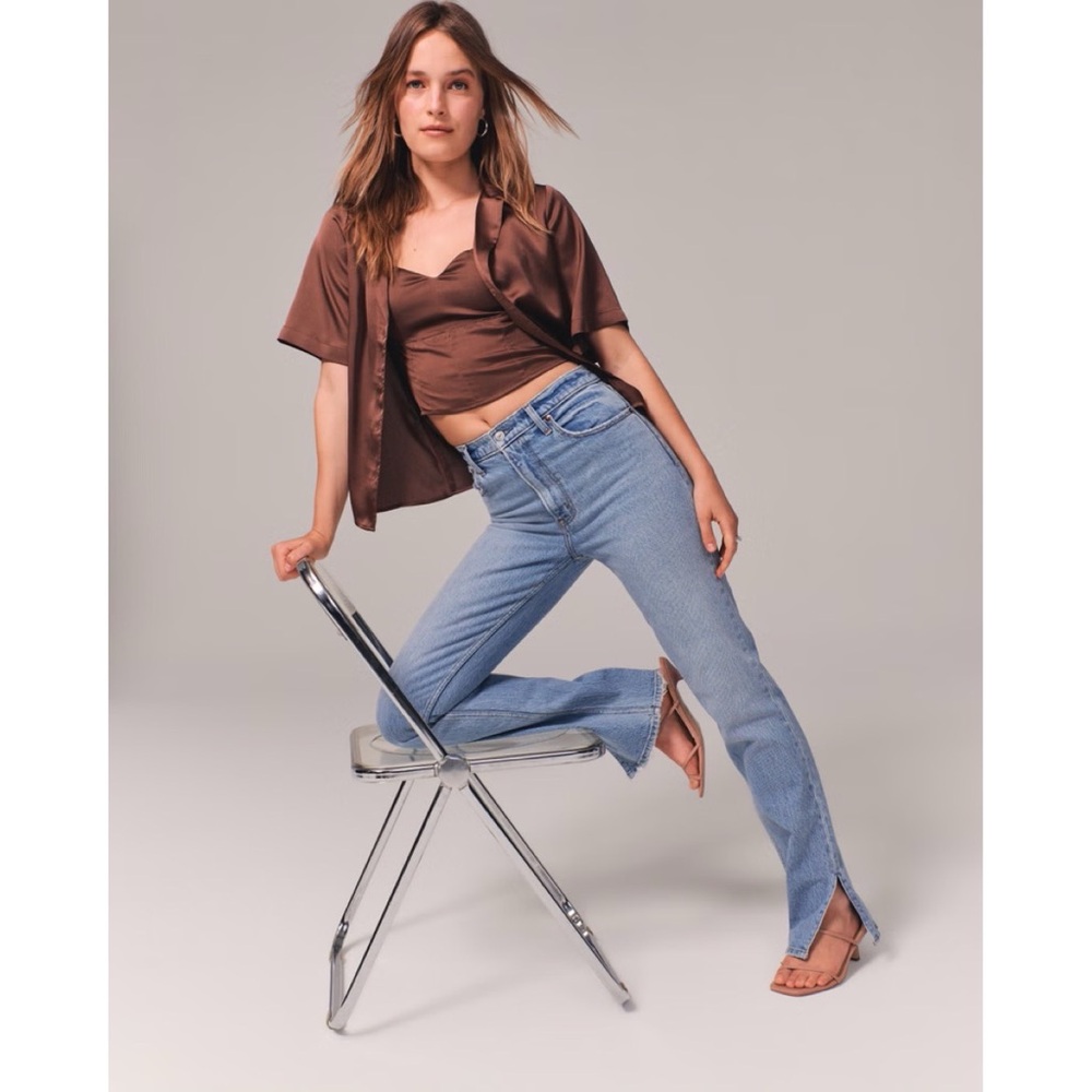 Abercrombie & Fitch • ultra high rise 90s straight with vent hem sz 30 / 10S - Picture 3 of 15